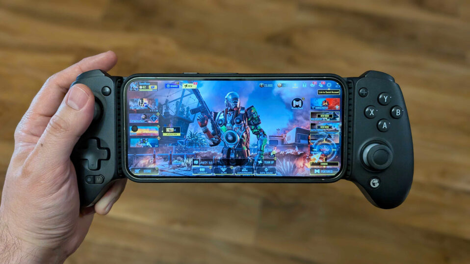 Best Android Game Controllers to Use with Winlator on Android